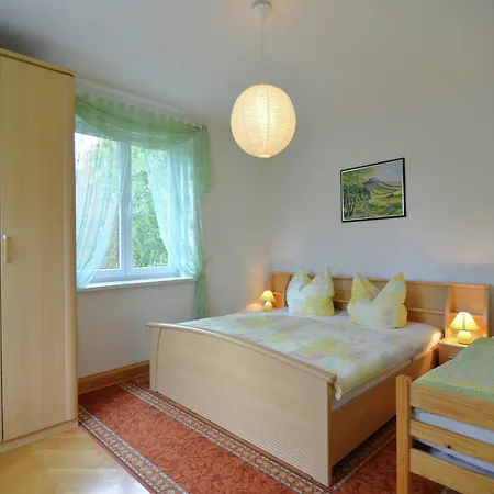 Relaxing Base In Pockau, Cleaning Included 아파트 *
